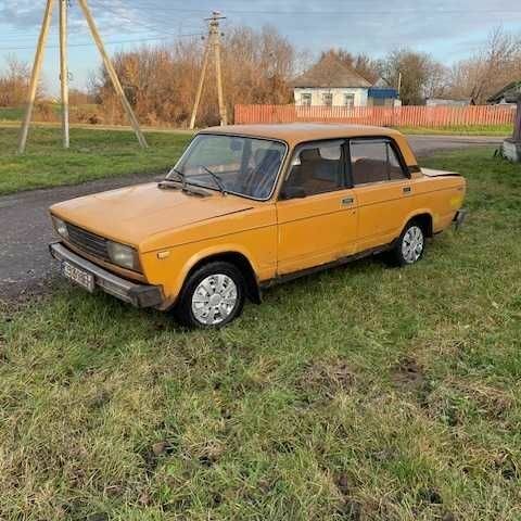 Желтый ВАЗ 2105, объемом двигателя 1.3 л и пробегом 270 тыс. км за 443 $, фото 8 на Automoto.ua