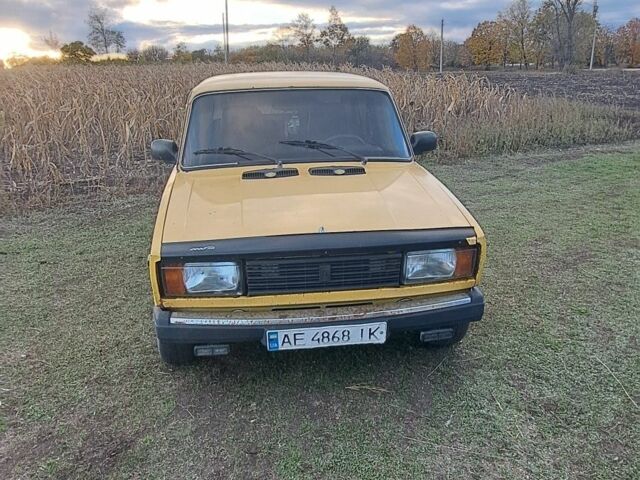 Жовтий ВАЗ 2105, об'ємом двигуна 1.2 л та пробігом 60 тис. км за 482 $, фото 2 на Automoto.ua