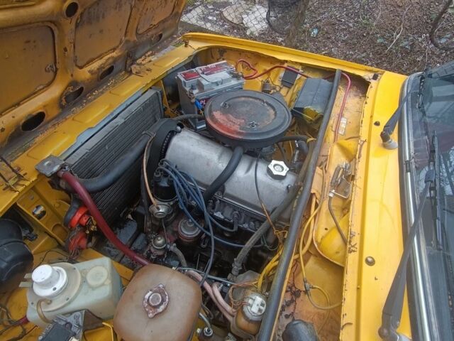 ВАЗ 2105 1983 в Ужгороде на Automoto.ua Желтый ВАЗ 2105, объемом двигателя 1.5 л и пробегом 80 тыс. км за 650 $, фото 6 на Automoto.ua