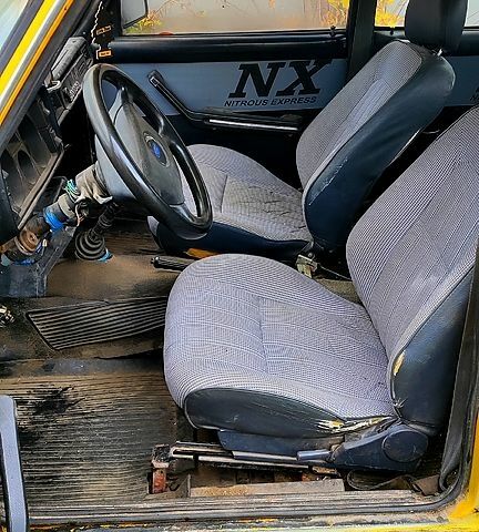 Желтый ВАЗ 2105, объемом двигателя 1.3 л и пробегом 777 тыс. км за 360 $, фото 4 на Automoto.ua