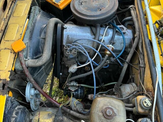 Желтый ВАЗ 2105, объемом двигателя 1.3 л и пробегом 100 тыс. км за 450 $, фото 8 на Automoto.ua