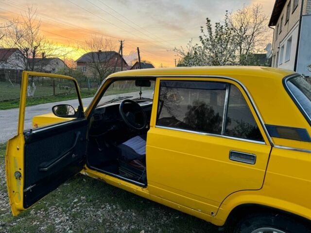 Желтый ВАЗ 2105, объемом двигателя 1.3 л и пробегом 100 тыс. км за 450 $, фото 10 на Automoto.ua