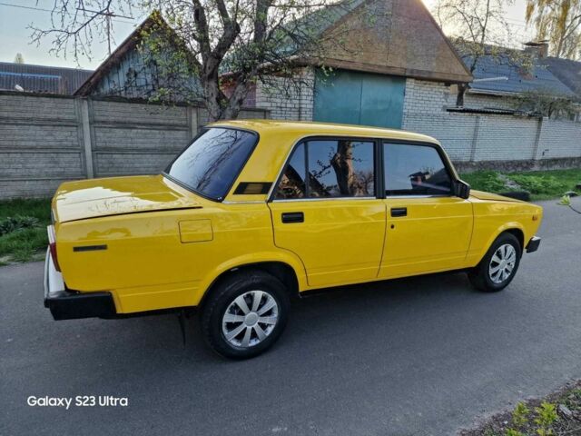 Жовтий ВАЗ 2105, об'ємом двигуна 0.13 л та пробігом 155 тис. км за 850 $, фото 6 на Automoto.ua
