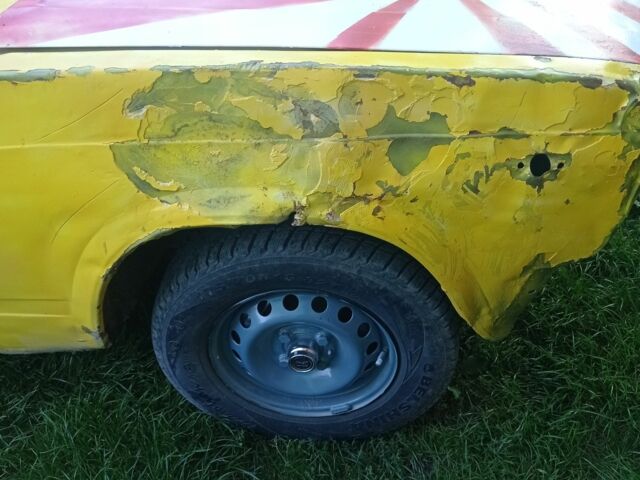 Желтый ВАЗ 2105, объемом двигателя 1.5 л и пробегом 546 тыс. км за 578 $, фото 1 на Automoto.ua