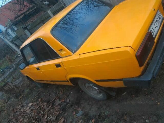 Желтый ВАЗ 2105, объемом двигателя 1.3 л и пробегом 3 тыс. км за 546 $, фото 2 на Automoto.ua