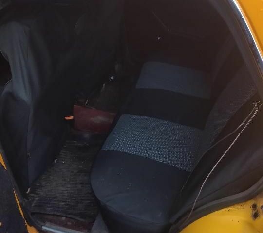 Желтый ВАЗ 2105, объемом двигателя 1.3 л и пробегом 3 тыс. км за 546 $, фото 6 на Automoto.ua