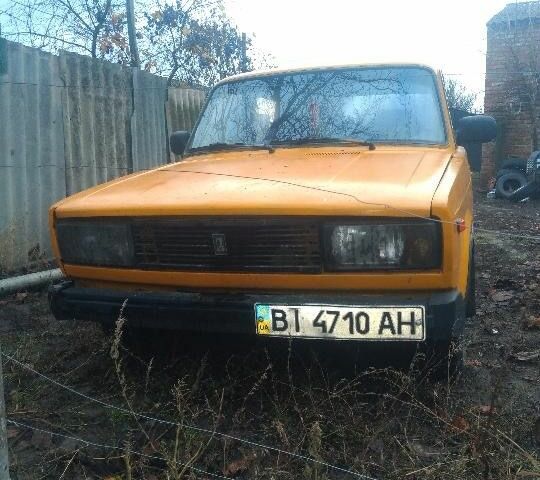 Желтый ВАЗ 2105, объемом двигателя 1.3 л и пробегом 3 тыс. км за 546 $, фото 1 на Automoto.ua