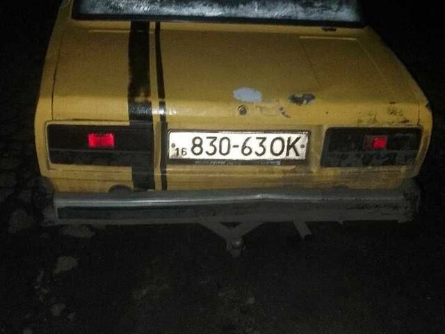 Желтый ВАЗ 2105, объемом двигателя 1.3 л и пробегом 3 тыс. км за 403 $, фото 3 на Automoto.ua