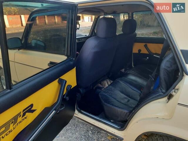 Жовтий ВАЗ 2105, об'ємом двигуна 1.3 л та пробігом 100 тис. км за 1000 $, фото 10 на Automoto.ua