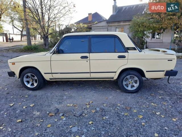 Жовтий ВАЗ 2105, об'ємом двигуна 1.3 л та пробігом 100 тис. км за 1000 $, фото 4 на Automoto.ua