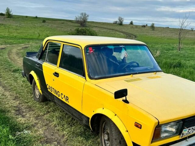 Желтый ВАЗ 2105, объемом двигателя 0 л и пробегом 1 тыс. км за 25000 $, фото 1 на Automoto.ua
