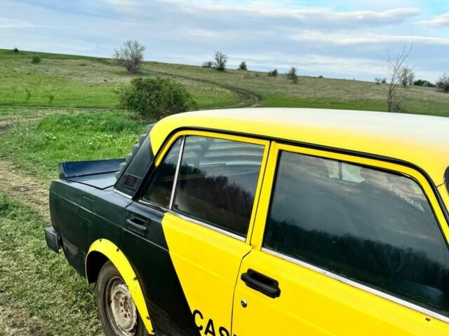 Желтый ВАЗ 2105, объемом двигателя 0 л и пробегом 1 тыс. км за 25000 $, фото 3 на Automoto.ua
