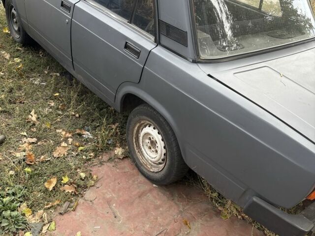 Сірий ВАЗ 2105, об'ємом двигуна 1.5 л та пробігом 150 тис. км за 668 $, фото 4 на Automoto.ua