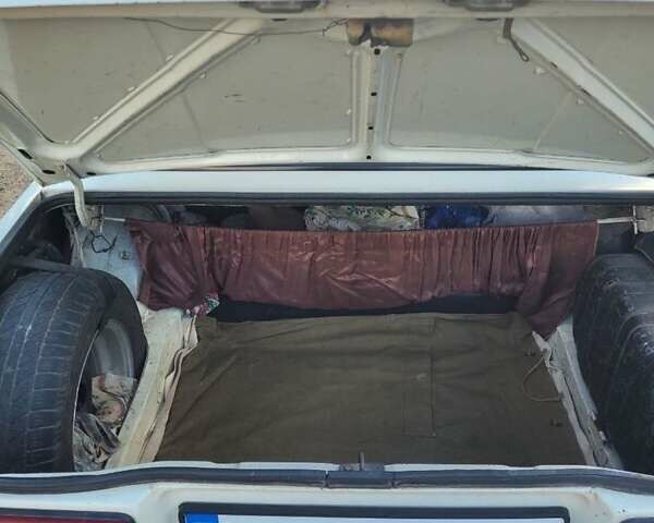 Серый ВАЗ 2105, объемом двигателя 1.2 л и пробегом 180 тыс. км за 1200 $, фото 3 на Automoto.ua