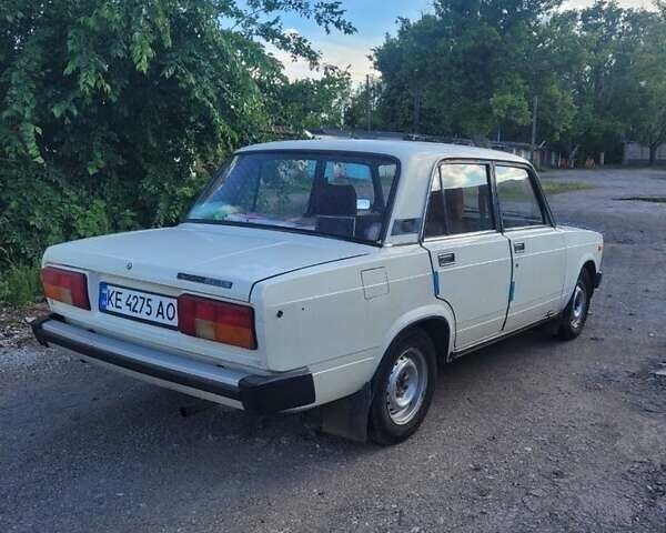 Серый ВАЗ 2105, объемом двигателя 1.2 л и пробегом 180 тыс. км за 1200 $, фото 2 на Automoto.ua