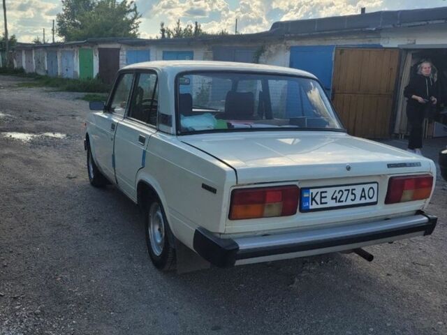 Серый ВАЗ 2105, объемом двигателя 1.2 л и пробегом 180 тыс. км за 1200 $, фото 2 на Automoto.ua