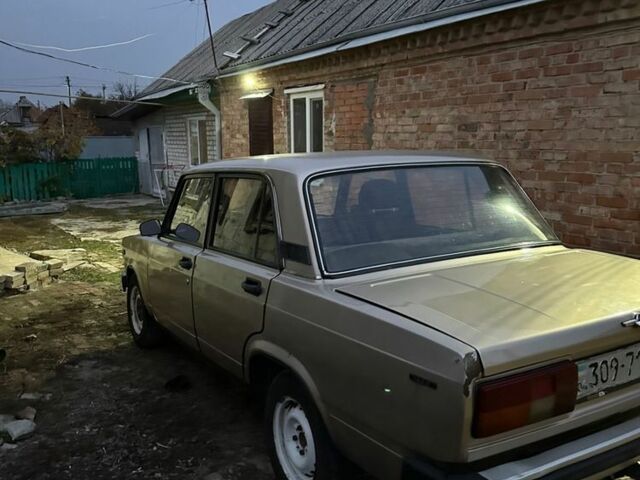 Серый ВАЗ 2105, объемом двигателя 1.5 л и пробегом 100 тыс. км за 952 $, фото 3 на Automoto.ua