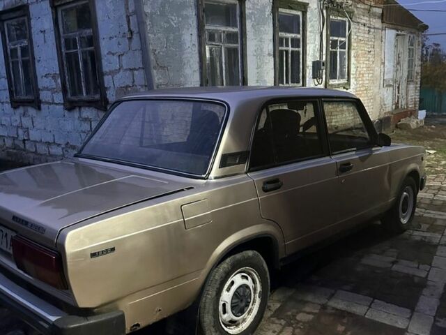 Серый ВАЗ 2105, объемом двигателя 1.5 л и пробегом 100 тыс. км за 952 $, фото 4 на Automoto.ua