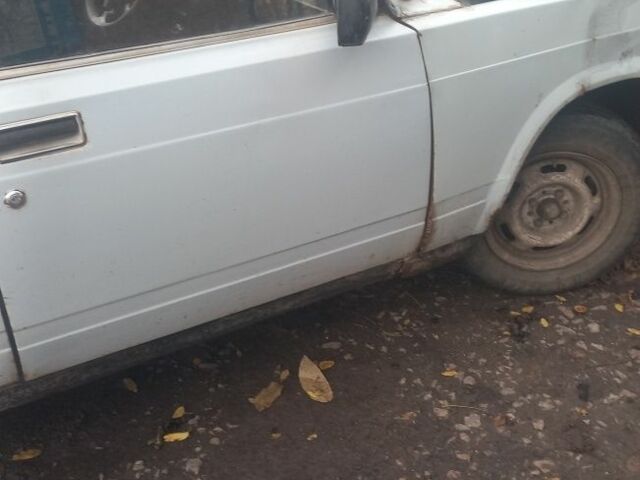 Серый ВАЗ 2105, объемом двигателя 0 л и пробегом 200 тыс. км за 405 $, фото 5 на Automoto.ua