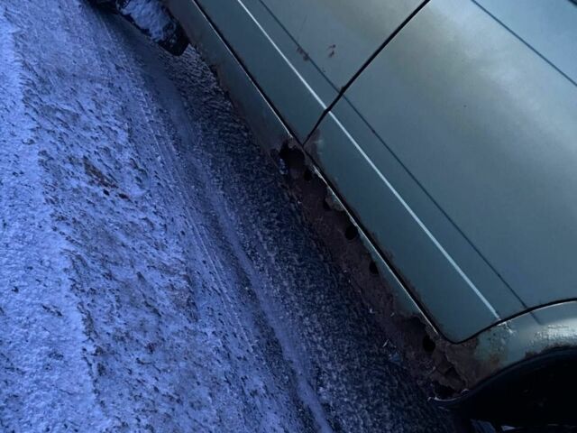 Серый ВАЗ 2105, объемом двигателя 1.3 л и пробегом 2 тыс. км за 405 $, фото 4 на Automoto.ua