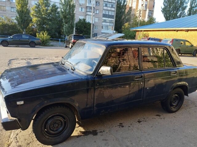 Синий ВАЗ 2105, объемом двигателя 1 л и пробегом 99 тыс. км за 533 $, фото 1 на Automoto.ua