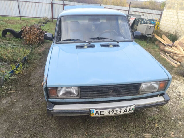 Синий ВАЗ 2105, объемом двигателя 1.5 л и пробегом 100 тыс. км за 597 $, фото 2 на Automoto.ua