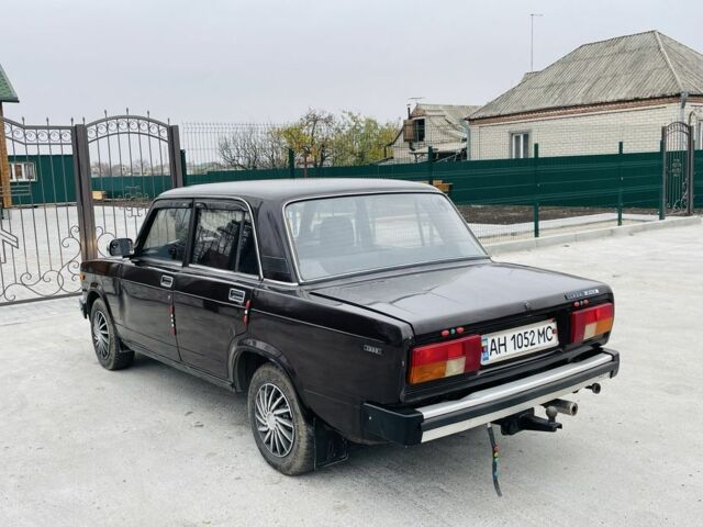 Синий ВАЗ 2105, объемом двигателя 1.5 л и пробегом 179 тыс. км за 954 $, фото 5 на Automoto.ua