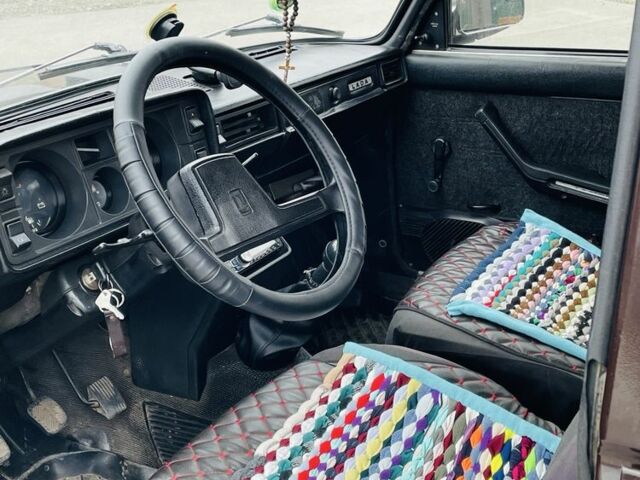 Синий ВАЗ 2105, объемом двигателя 1.5 л и пробегом 179 тыс. км за 954 $, фото 9 на Automoto.ua