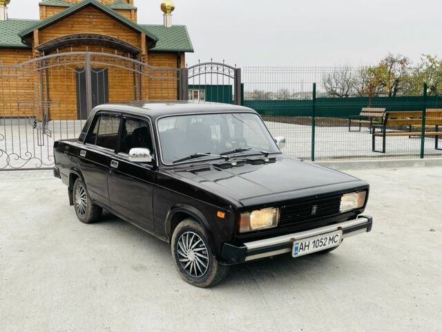 Синий ВАЗ 2105, объемом двигателя 1.5 л и пробегом 179 тыс. км за 954 $, фото 1 на Automoto.ua