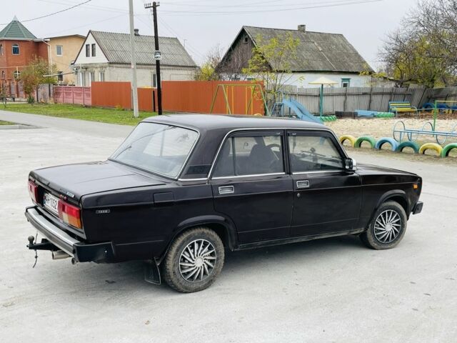 Синий ВАЗ 2105, объемом двигателя 1.5 л и пробегом 179 тыс. км за 954 $, фото 3 на Automoto.ua