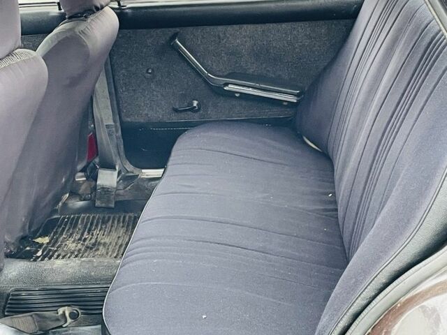 Синий ВАЗ 2105, объемом двигателя 1.5 л и пробегом 179 тыс. км за 954 $, фото 10 на Automoto.ua