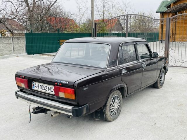 Синий ВАЗ 2105, объемом двигателя 1.5 л и пробегом 179 тыс. км за 954 $, фото 4 на Automoto.ua