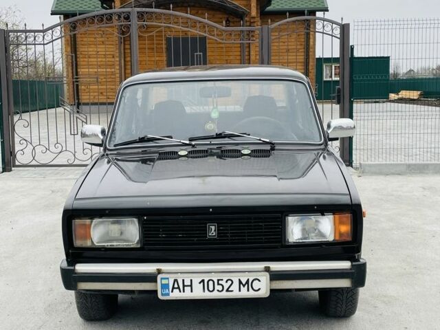 Синий ВАЗ 2105, объемом двигателя 1.5 л и пробегом 179 тыс. км за 954 $, фото 6 на Automoto.ua