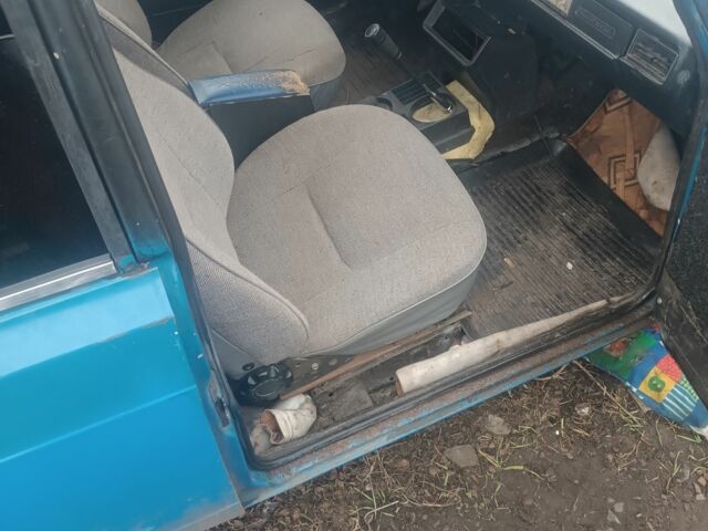 Синий ВАЗ 2105, объемом двигателя 0 л и пробегом 1 тыс. км за 426 $, фото 1 на Automoto.ua