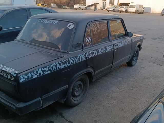 Синій ВАЗ 2105, об'ємом двигуна 1.3 л та пробігом 111 тис. км за 472 $, фото 2 на Automoto.ua