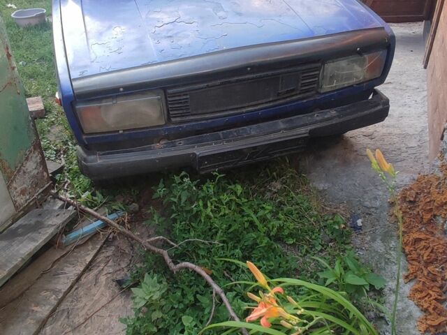 Синий ВАЗ 2105, объемом двигателя 1.3 л и пробегом 150 тыс. км за 476 $, фото 3 на Automoto.ua