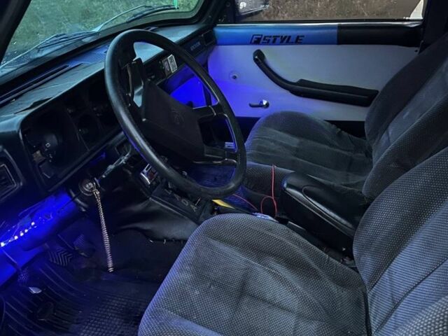 Синій ВАЗ 2105, об'ємом двигуна 0 л та пробігом 1000 тис. км за 500 $, фото 6 на Automoto.ua