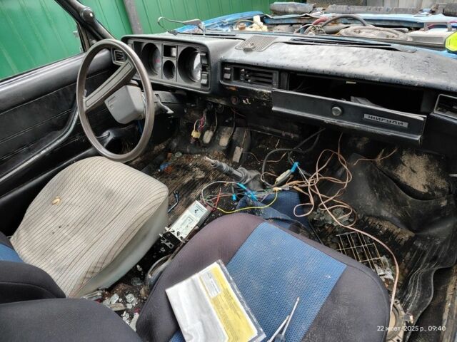 Синий ВАЗ 2105, объемом двигателя 1 л и пробегом 100 тыс. км за 120 $, фото 3 на Automoto.ua