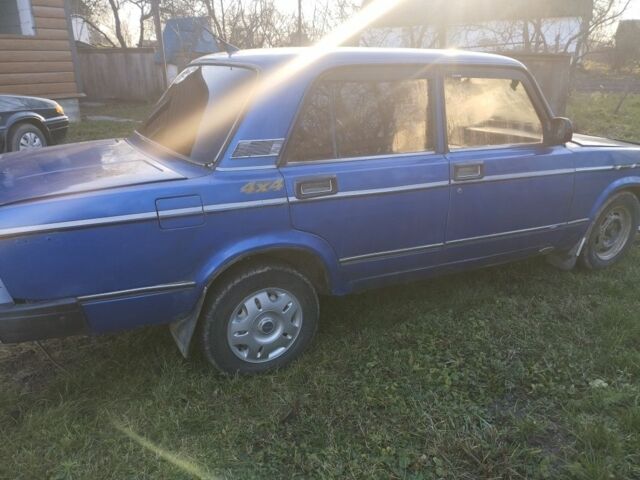 Синий ВАЗ 2105, объемом двигателя 1.2 л и пробегом 50 тыс. км за 593 $, фото 3 на Automoto.ua