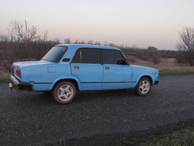 Синий ВАЗ 2105, объемом двигателя 0 л и пробегом 55 тыс. км за 709 $, фото 2 на Automoto.ua