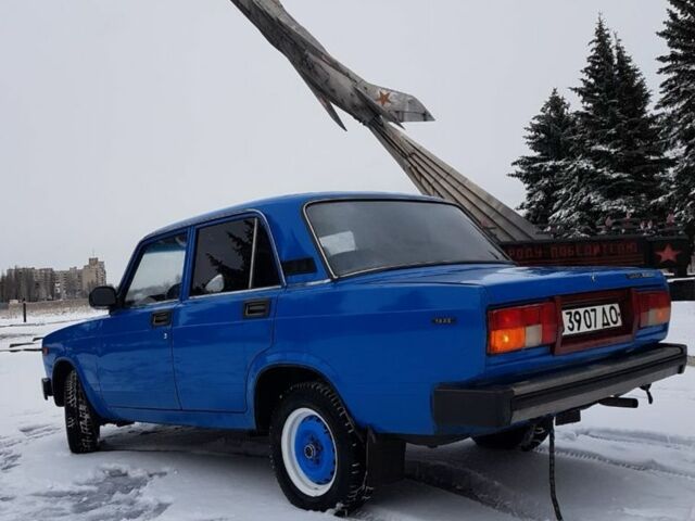 ВАЗ 2105 1984 в Днепре (Днепропетровске) на Automoto.ua Синий ВАЗ 2105, объемом двигателя 1.3 л и пробегом 3 тыс. км за 1000 $, фото 2 на Automoto.ua