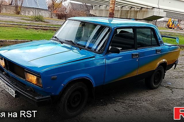 Синий ВАЗ 2105, объемом двигателя 1.5 л и пробегом 0 тыс. км за 430 $, фото 1 на Automoto.ua