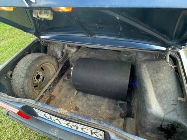 Синій ВАЗ 2105, об'ємом двигуна 1.3 л та пробігом 370 тис. км за 16000 $, фото 2 на Automoto.ua