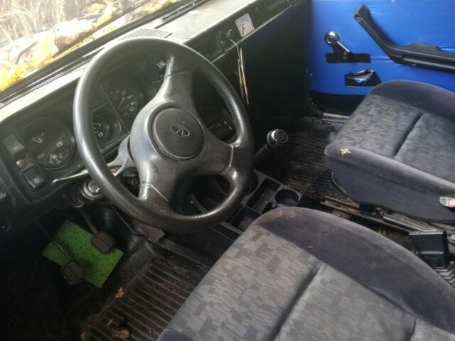 Синий ВАЗ 2105, объемом двигателя 8 л и пробегом 90 тыс. км за 408 $, фото 6 на Automoto.ua