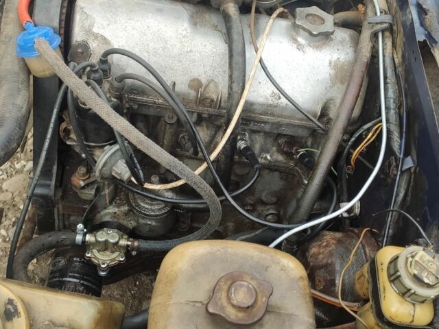 Синий ВАЗ 2105, объемом двигателя 1 л и пробегом 2 тыс. км за 274 $, фото 4 на Automoto.ua