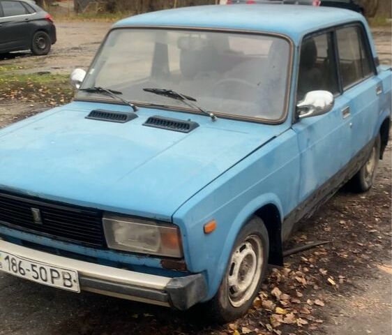 Синий ВАЗ 2105, объемом двигателя 1.5 л и пробегом 100 тыс. км за 321 $, фото 1 на Automoto.ua