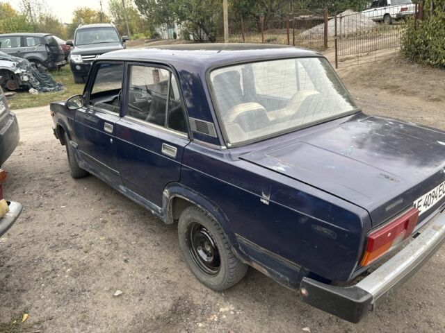 Синий ВАЗ 2105, объемом двигателя 1.3 л и пробегом 200 тыс. км за 304 $, фото 2 на Automoto.ua