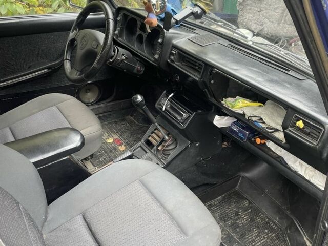 Синий ВАЗ 2105, объемом двигателя 1.2 л и пробегом 3 тыс. км за 666 $, фото 8 на Automoto.ua