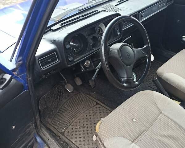 Синий ВАЗ 2105, объемом двигателя 1.3 л и пробегом 290 тыс. км за 400 $, фото 3 на Automoto.ua
