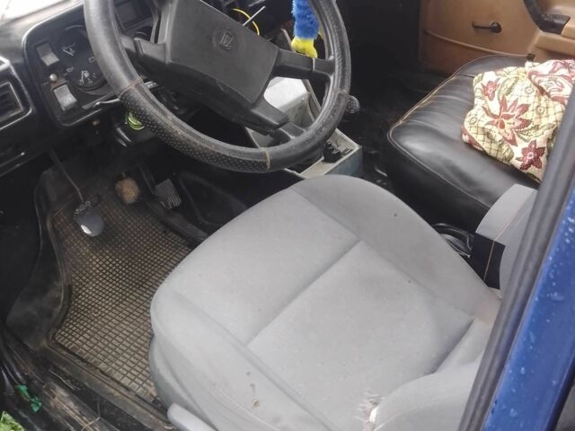 Синий ВАЗ 2105, объемом двигателя 0 л и пробегом 111 тыс. км за 250 $, фото 1 на Automoto.ua